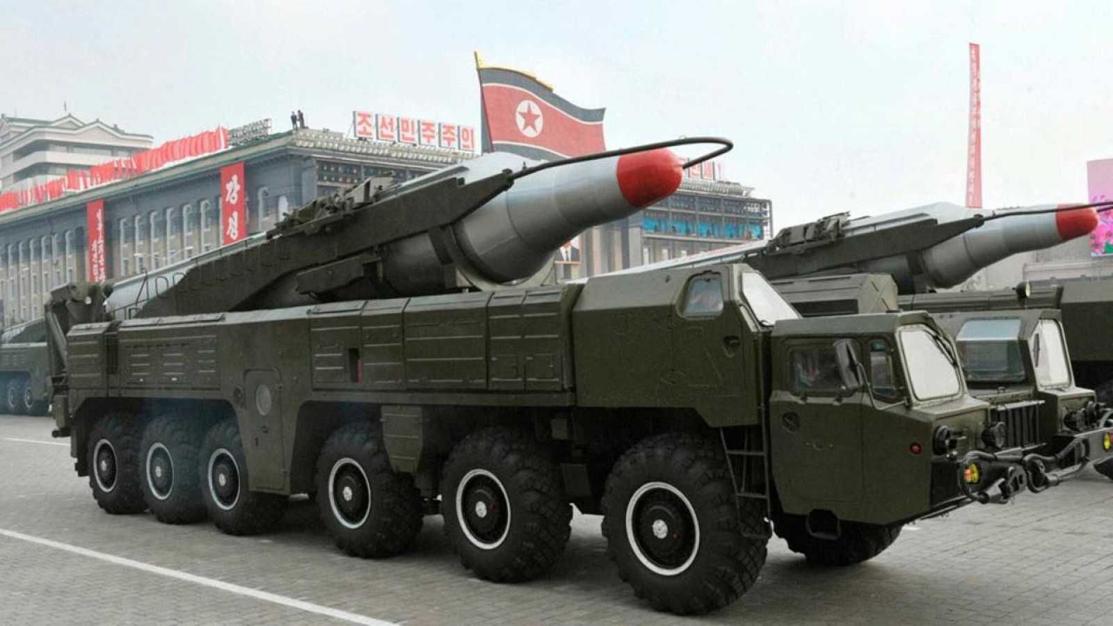Corea del Norte lanza 3 misiles capaces de llegar a KR | RTVE.es