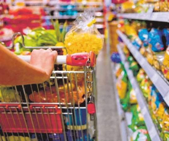 Inflación pesa sobre consumidores en Black Friday en EE.UU