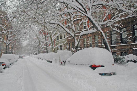 Tormenta invernal avanza hacia el noreste de EE.UU. con nevadas y apagones
