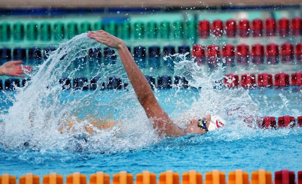 Elizabeth Jiménez, oro en 50 metros dorso.