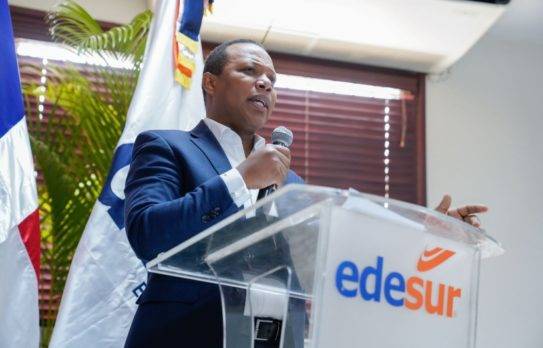 El director de Edesur Dominicana, Milton Morrison,